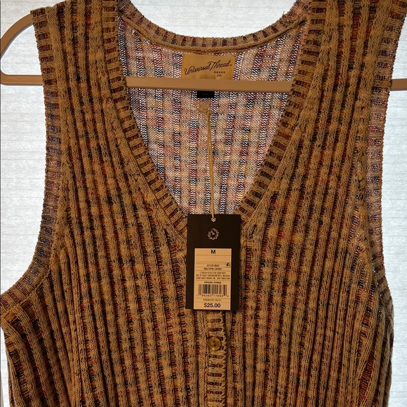 Universal Thread Striped Ribbed Tank Top - Picture 3 of 5